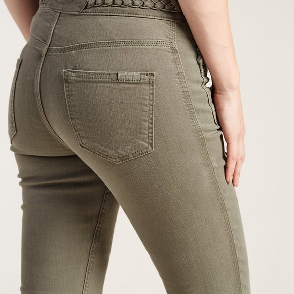 7 For All Mankind Olive Braid Trim Flare Jeans Size 8 - Picture 5 of 8